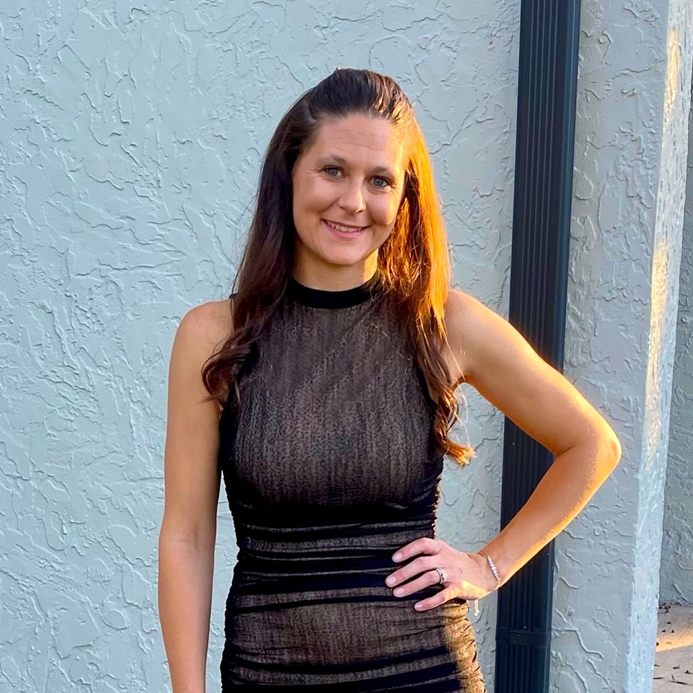 Meet your Posher, Adrena